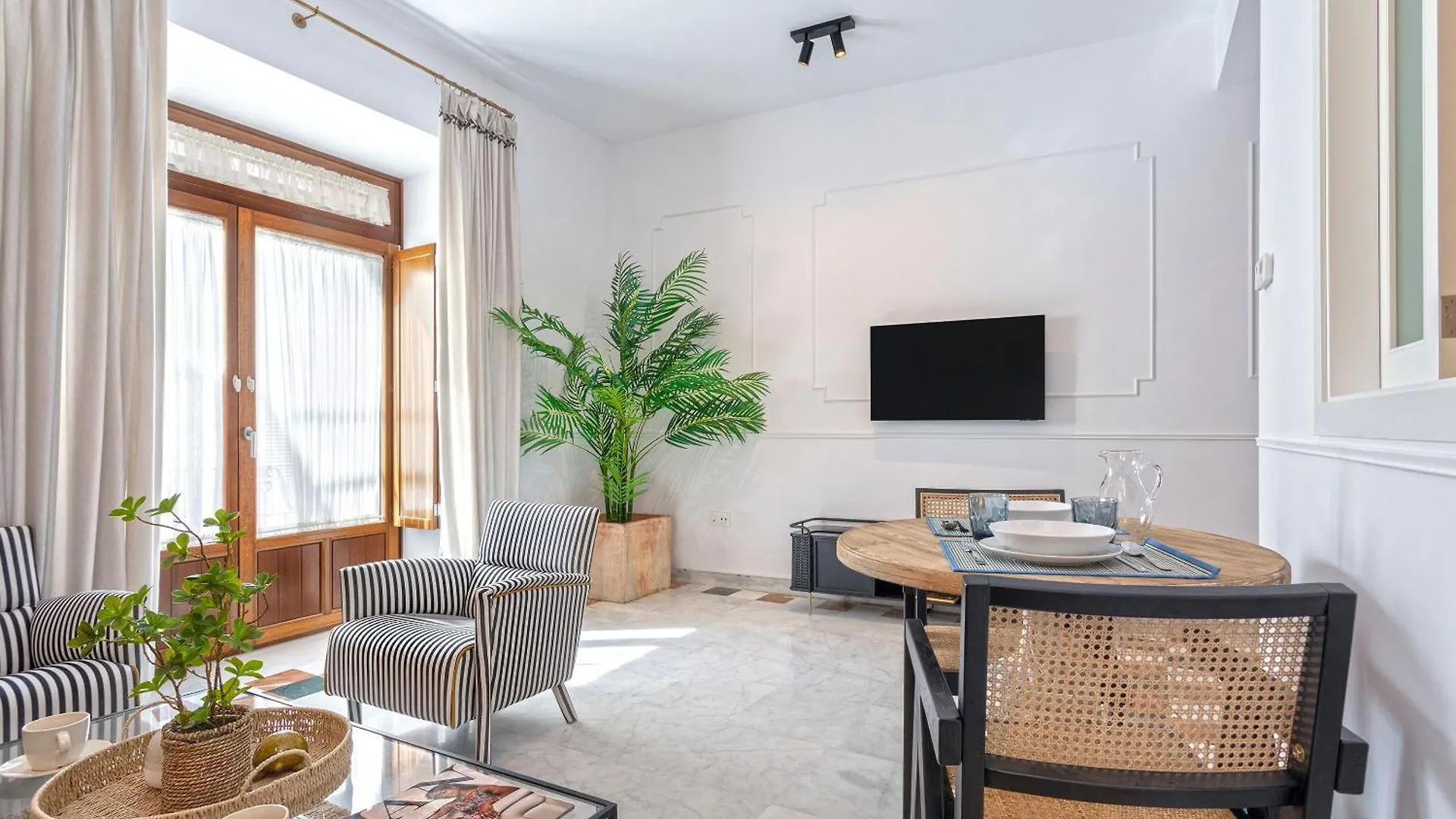 Apartment Genteel Home Francos VIII Seville