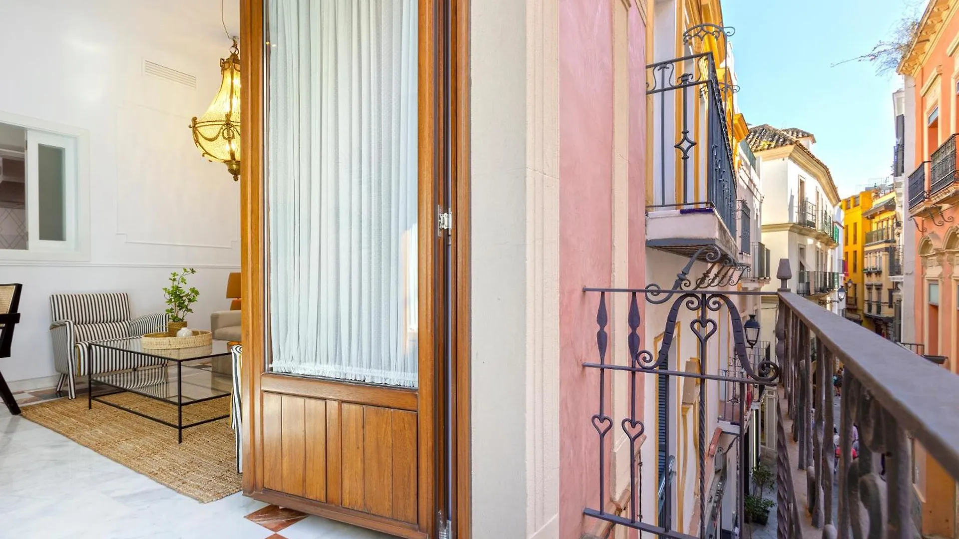 Genteel Home Francos VIII Seville Spain